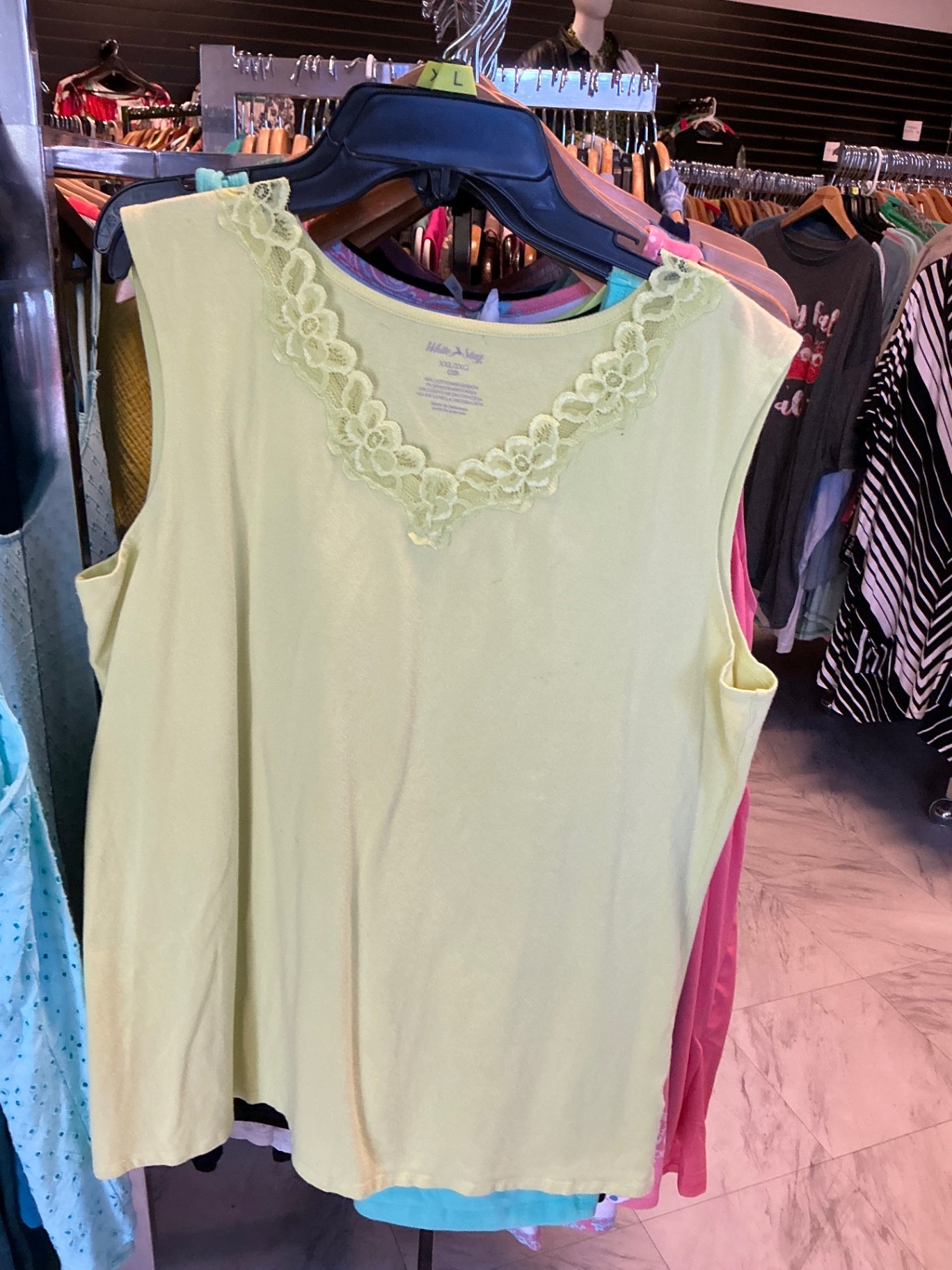 White Stag Sleeveless Top XXL Light Yellow