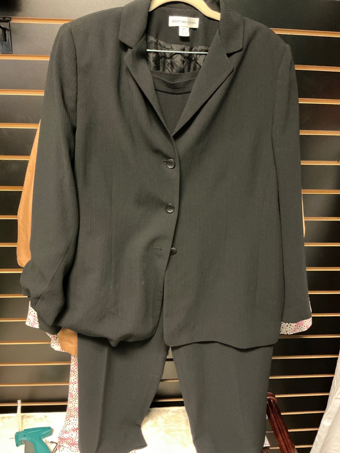 August Max Woman Women's Suit 16 Black