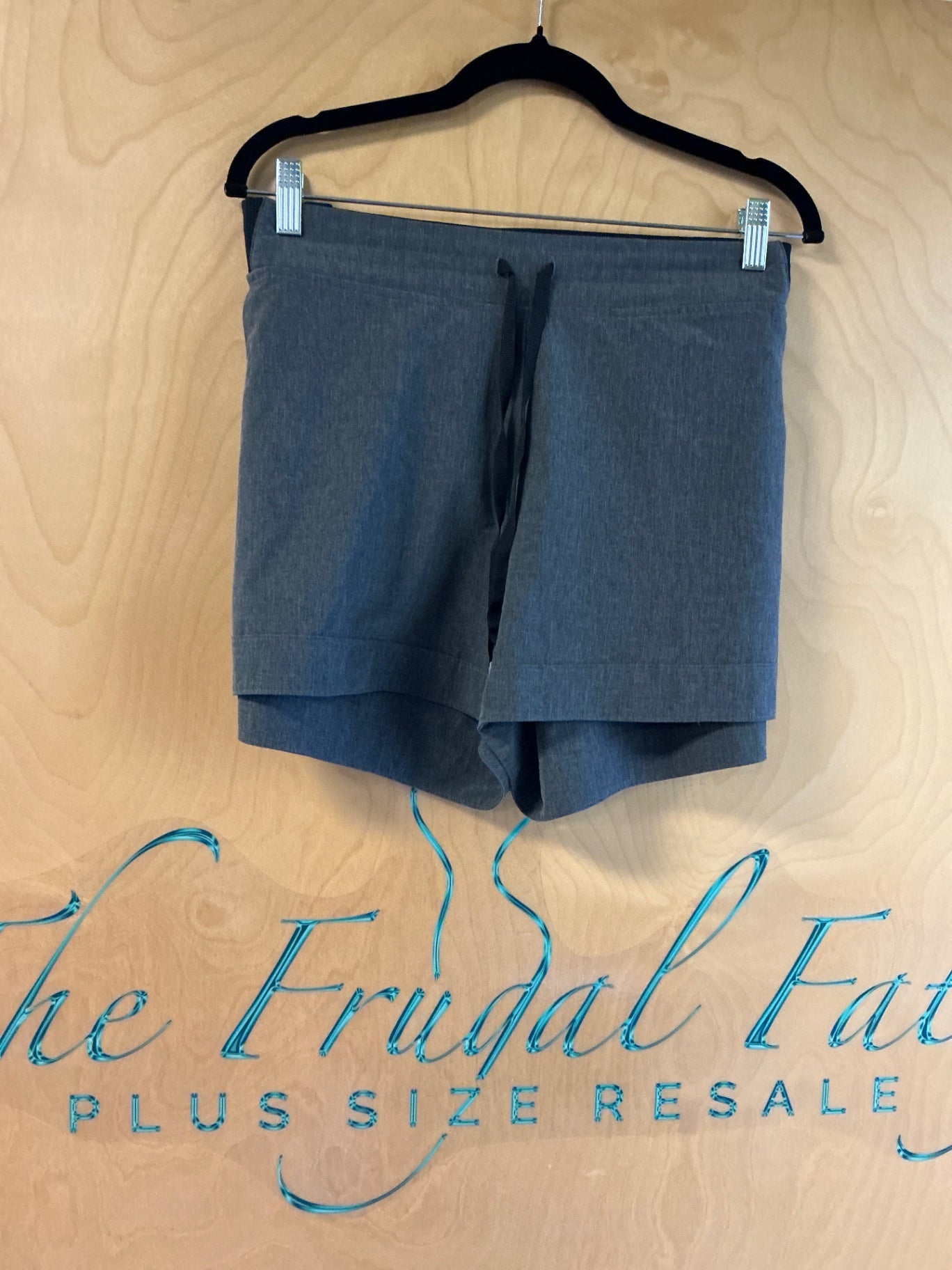 CALL Shorts - Gray - XL