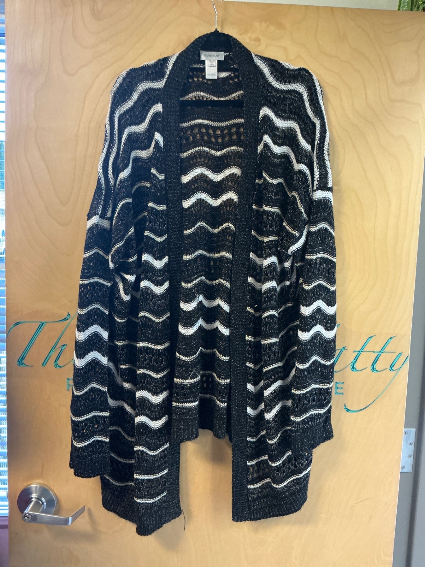 Avenue Cardigan - Black and white - 26/28