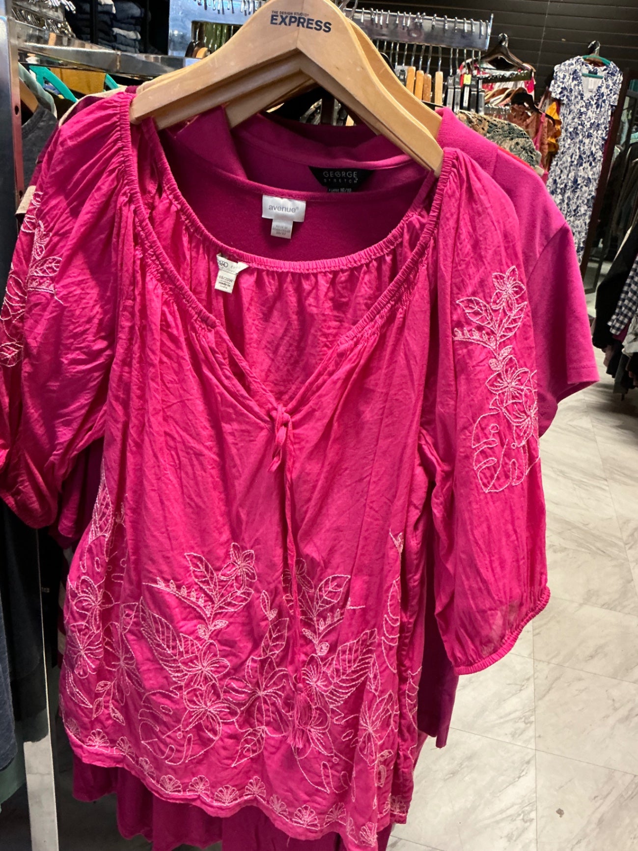 Cato Blouse 18/20 Pink Embroidered