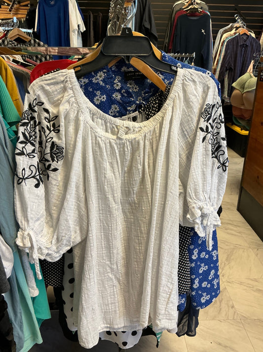 Cato Blouse 22/24 White w/ Black Embroidery