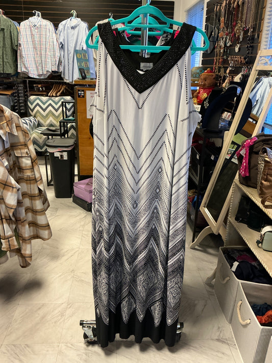 Catherine’s Maxi Dress 3X Black and White