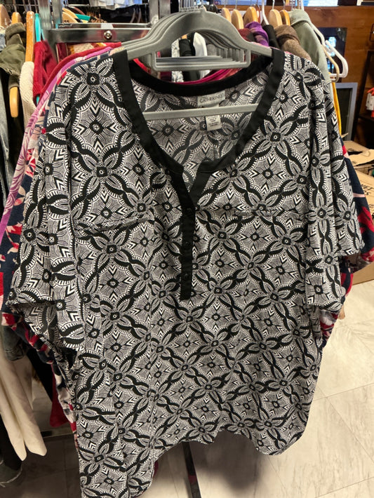 Catherines Blouse 5X Black and White