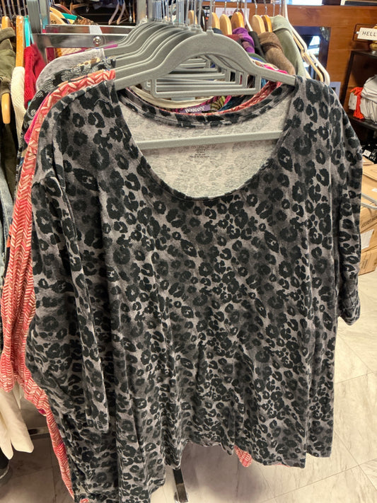 Catherine’s T-Shirt 5X Grey and Black