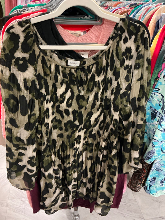 Avenue Blouse 26/28 Leopard Print