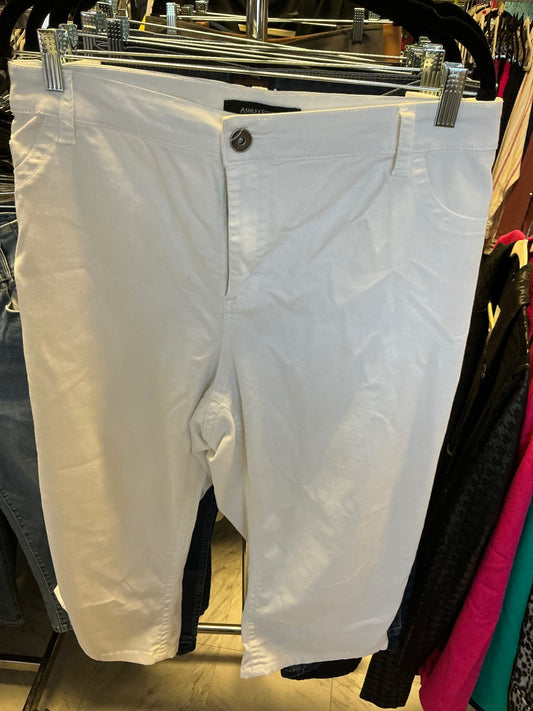 Ashley Stewart Capri Pants 24 White