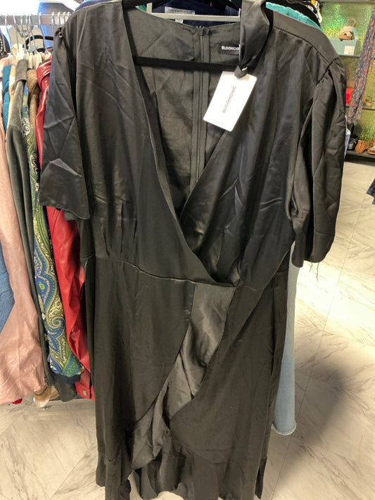 BloomChic Dress - Black - 16 NWT
