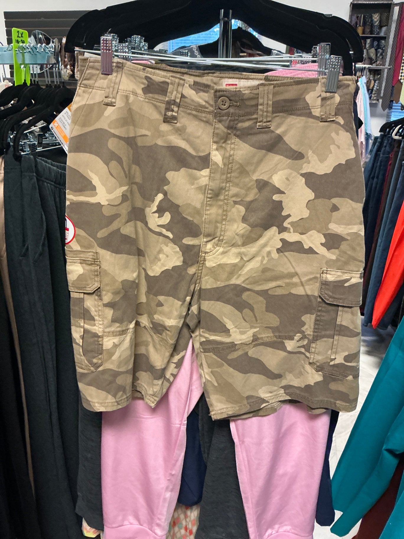 Wrangler Cargo Shorts - Camouflage - 44 NWT