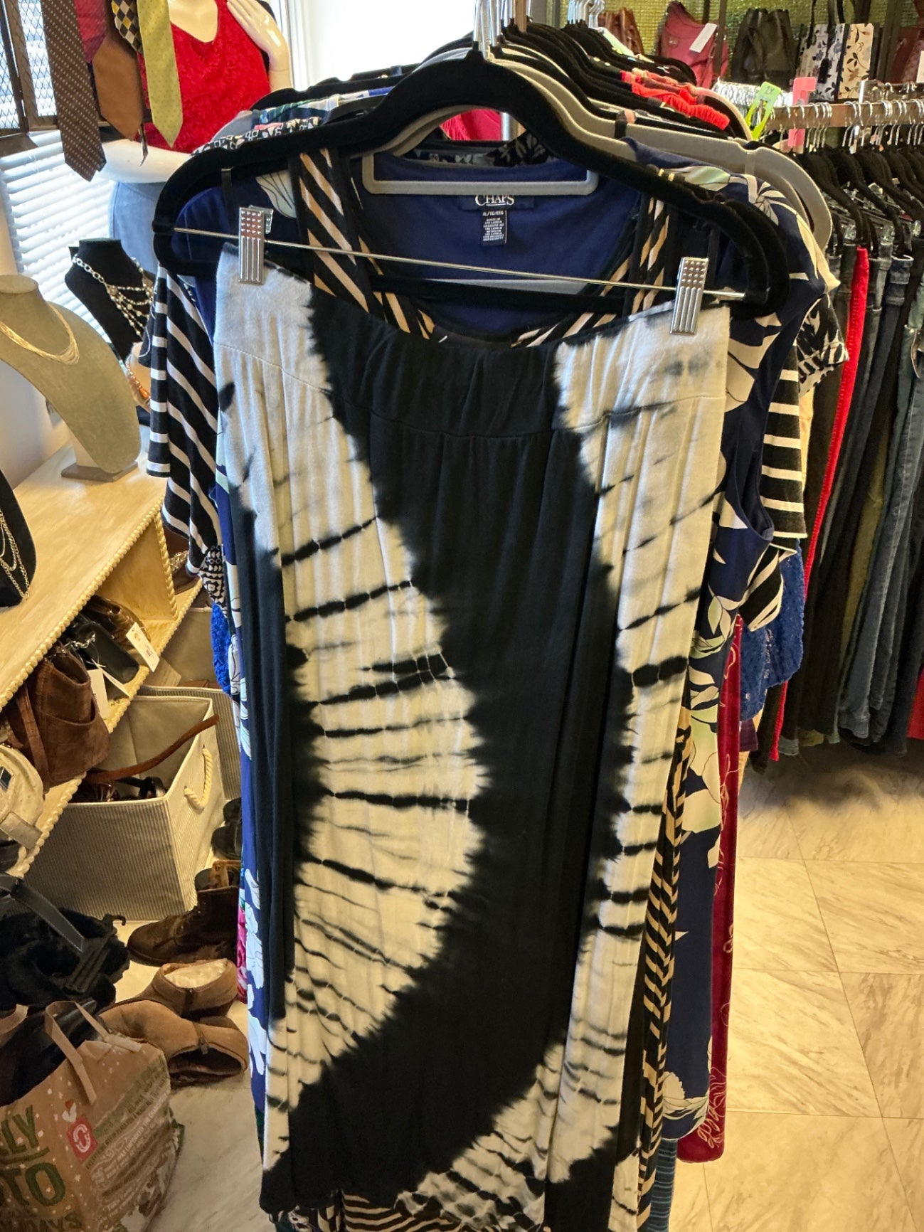 Avenue Skirt - Black, White, Beige - 18/20