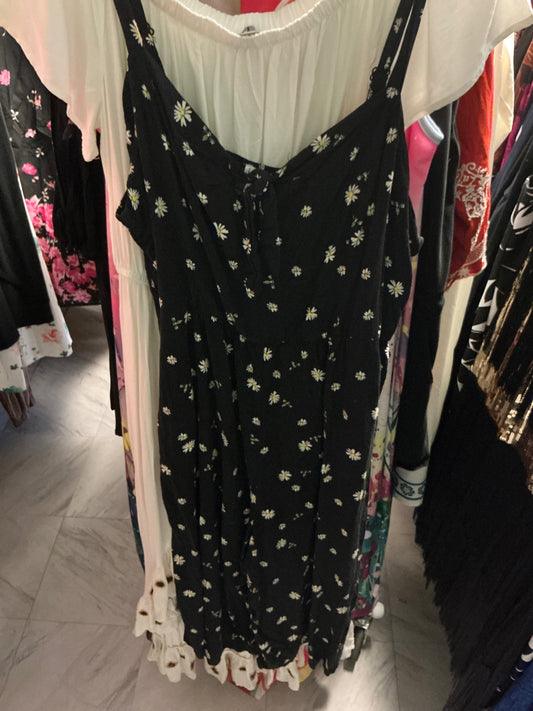 AUW Dress - Black with white and yellow daisy pattern - 2X