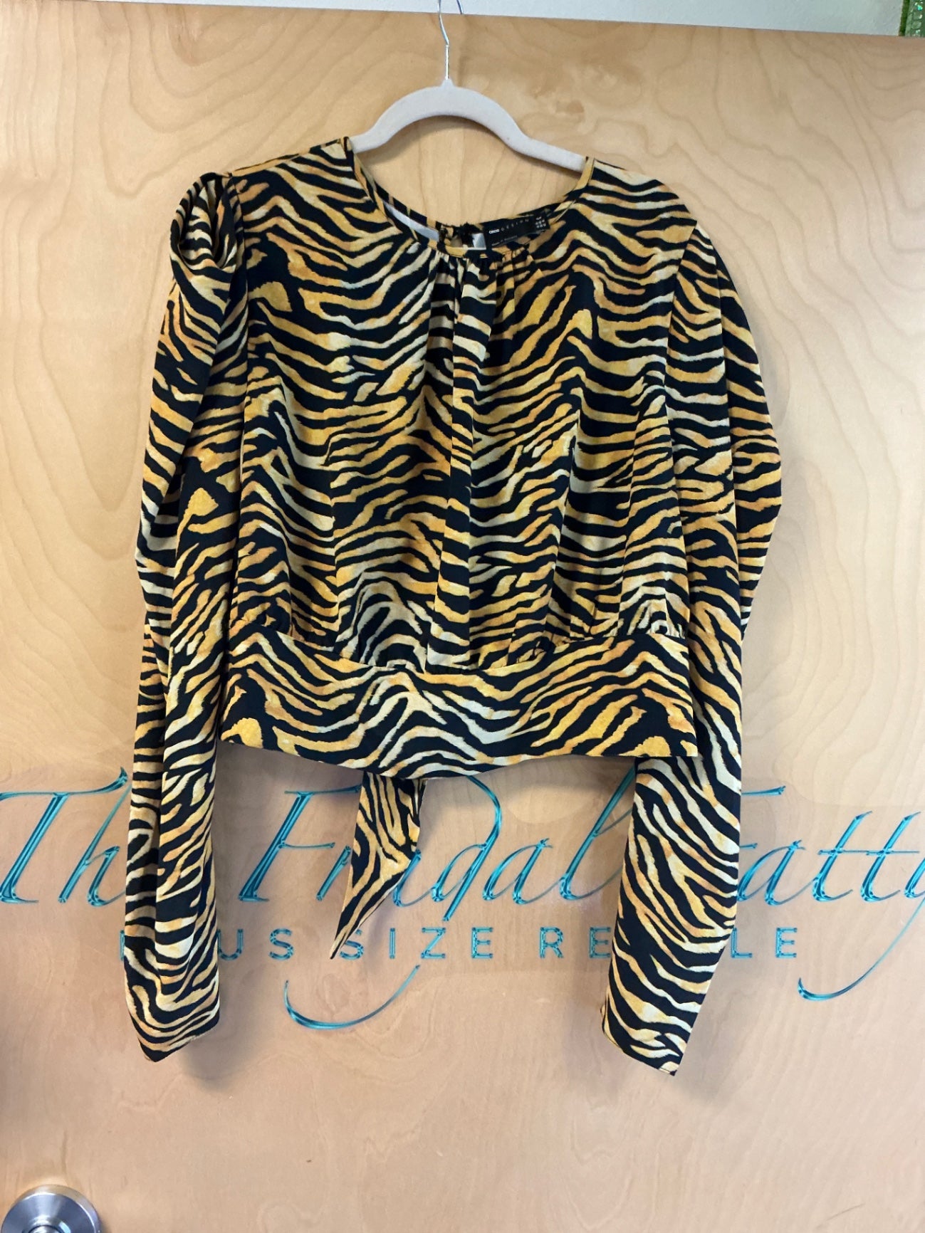 asos Design Blouse - Black and gold - 16