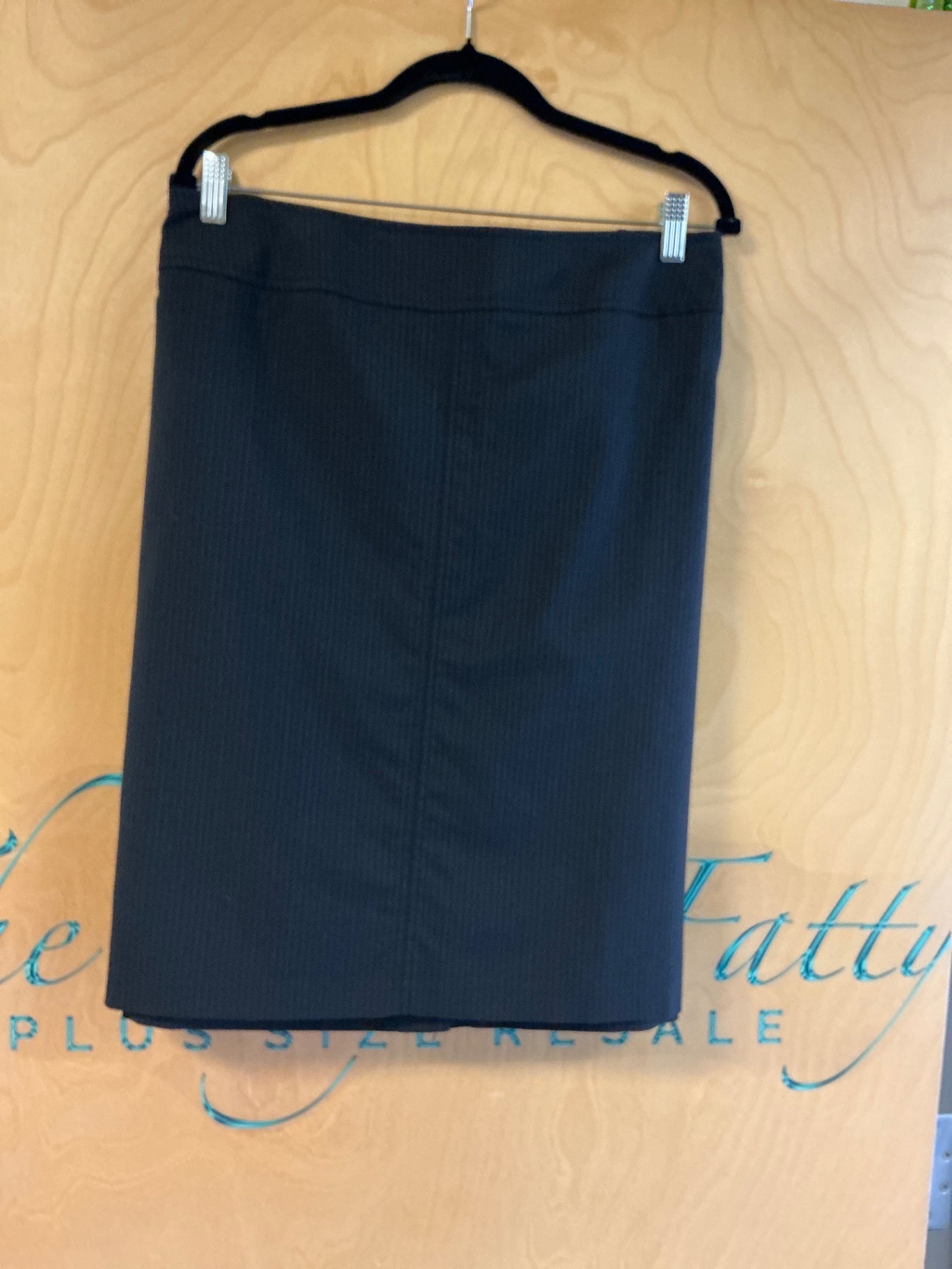 Avenue Skirt - Black - 24