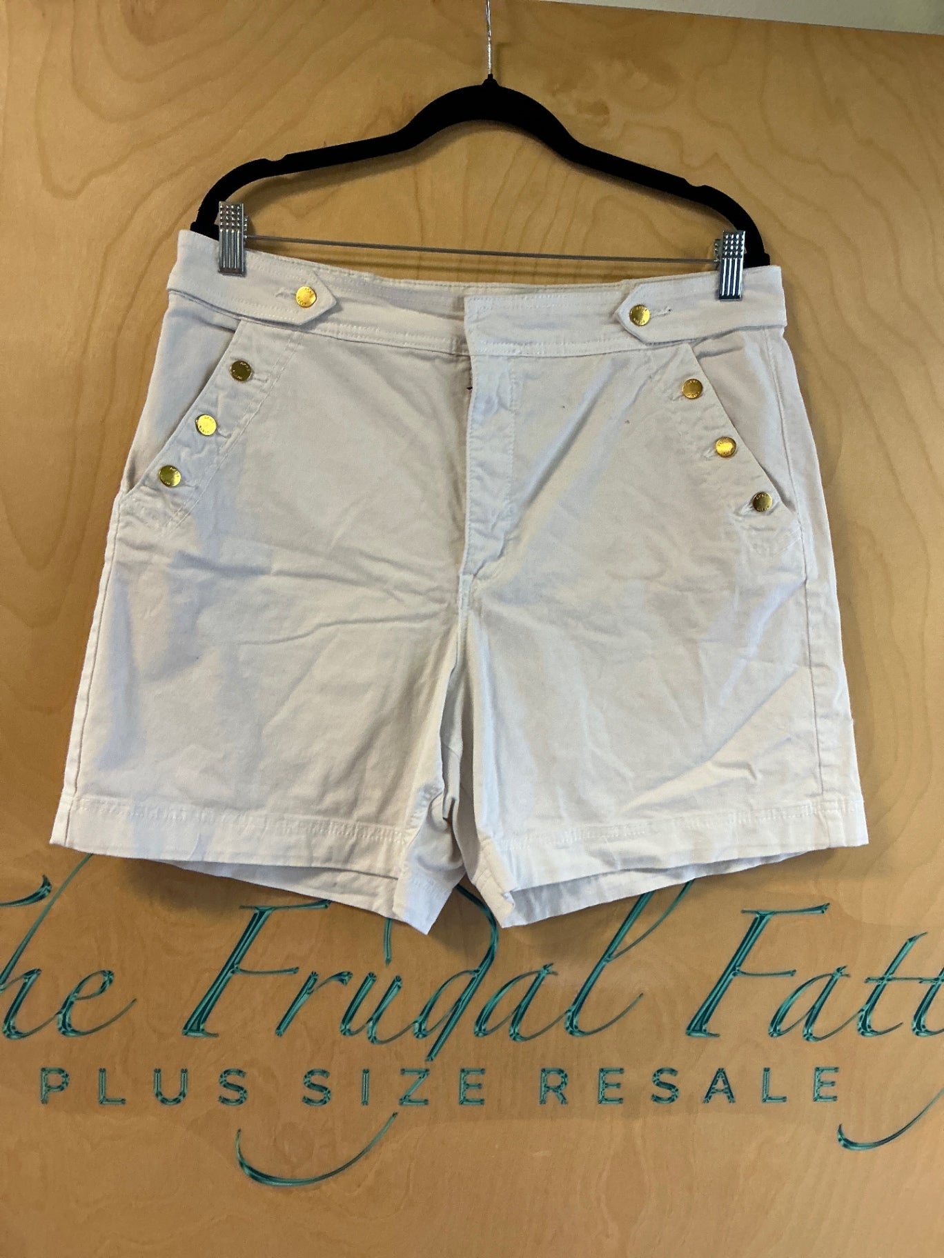Anne Klein Shorts - White - 16