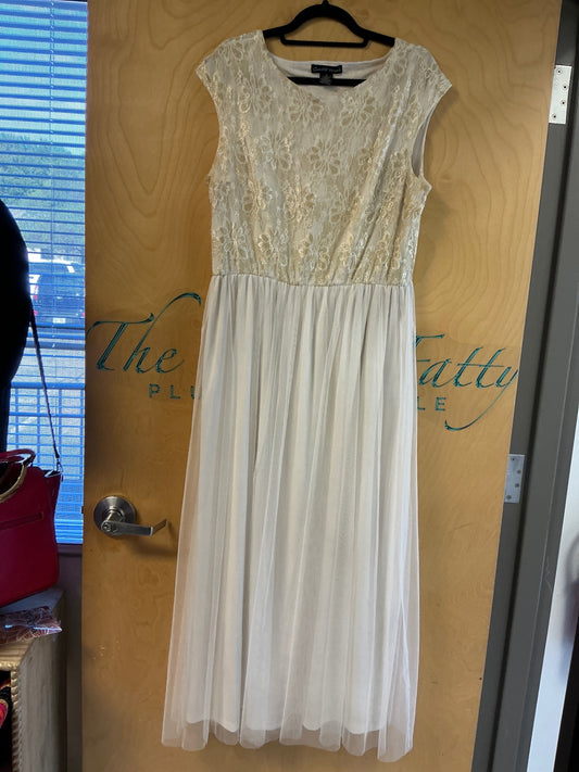 Cardalite Women’s Dress - White w/ Gold - 1X