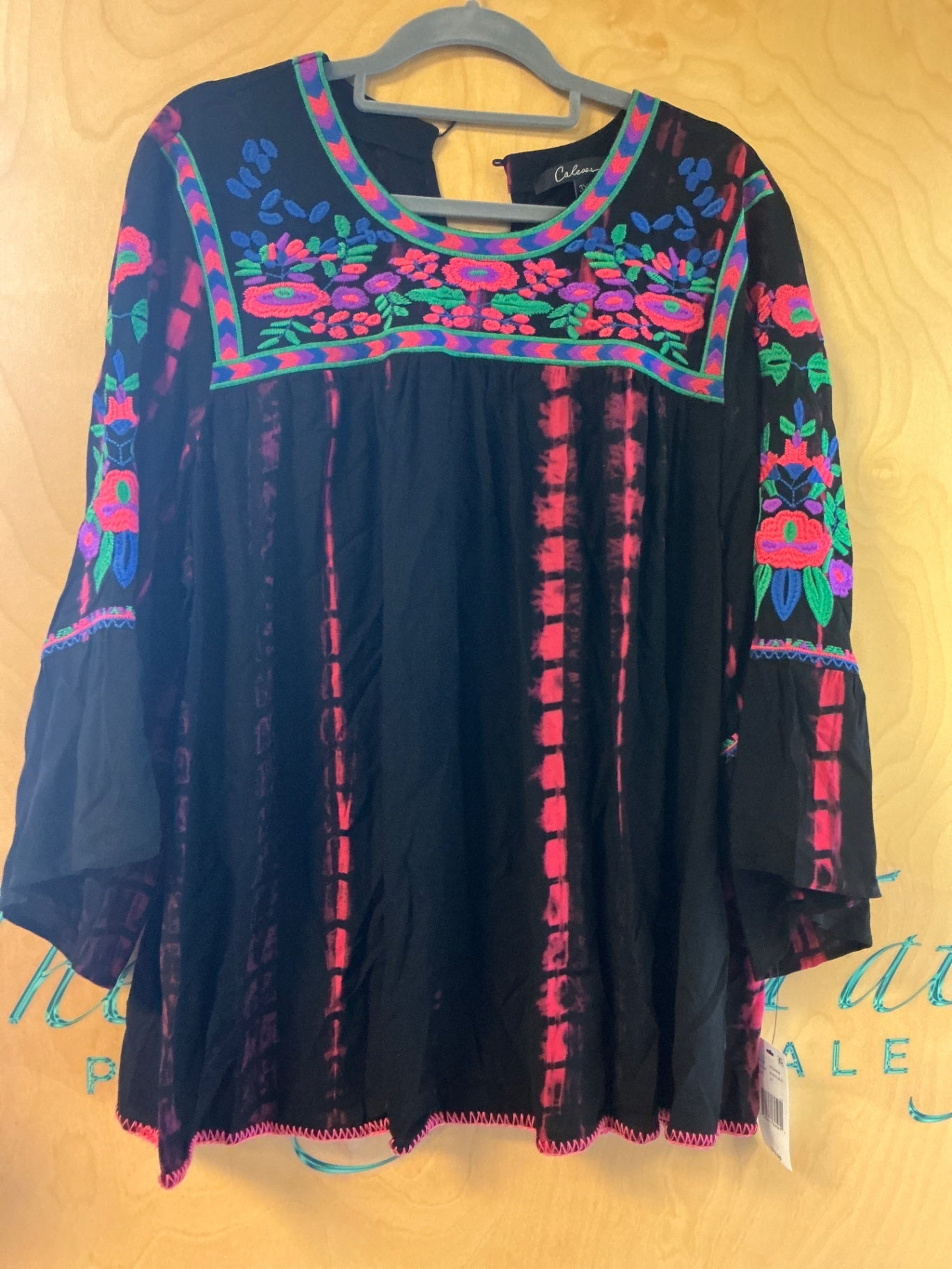 Caleoas Blouse - Black with multicolored embroidery - 3X